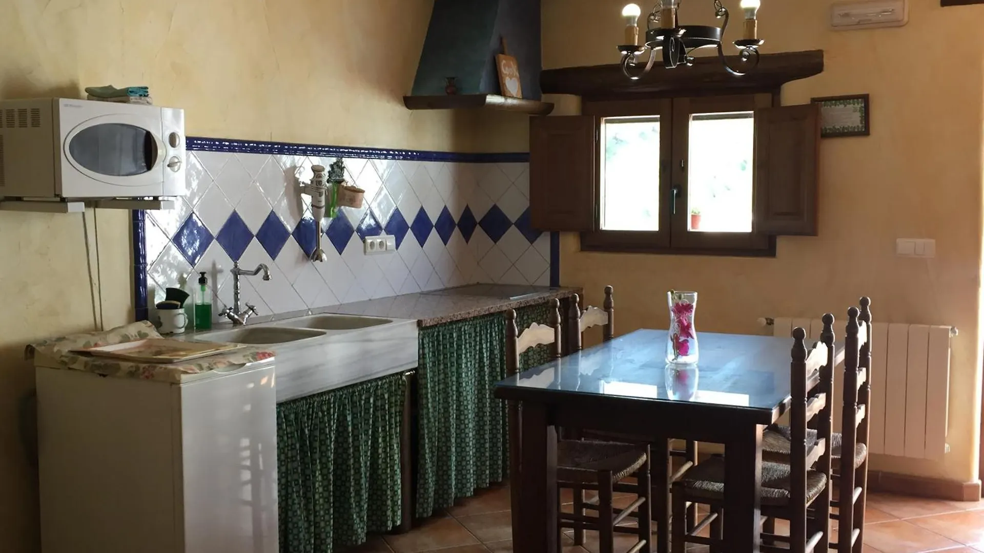 Romantic House For 2 Or 4 People With Jacuzzi Laroya 0*,  Spain